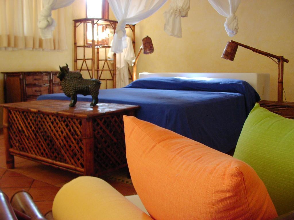 Casa Kaukan Zihuatanejo Room photo